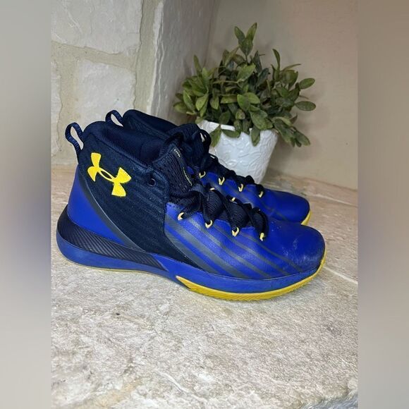 Under Armour Other - Under Armour royal blue/yellow Hi top sneaker sz 6